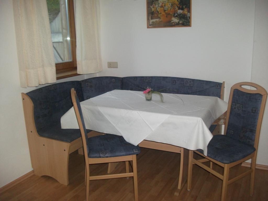 Steinerhof Apartment Dobbiaco Room photo