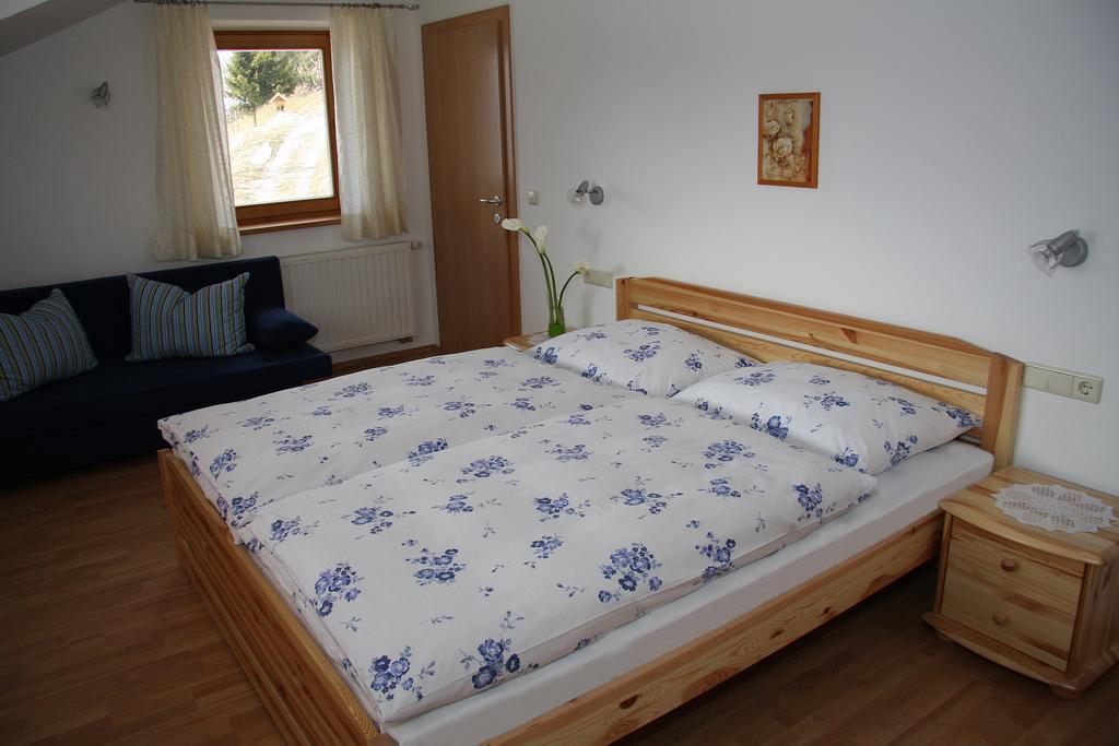 Steinerhof Apartment Dobbiaco Room photo